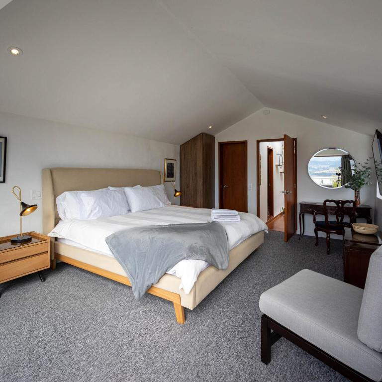 FINCA TUTASUA Lake View Luxury House - Villa - 23