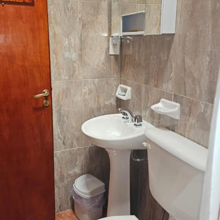 Hosteria LA VIEJA CARRETA - Habitación Triple - 1