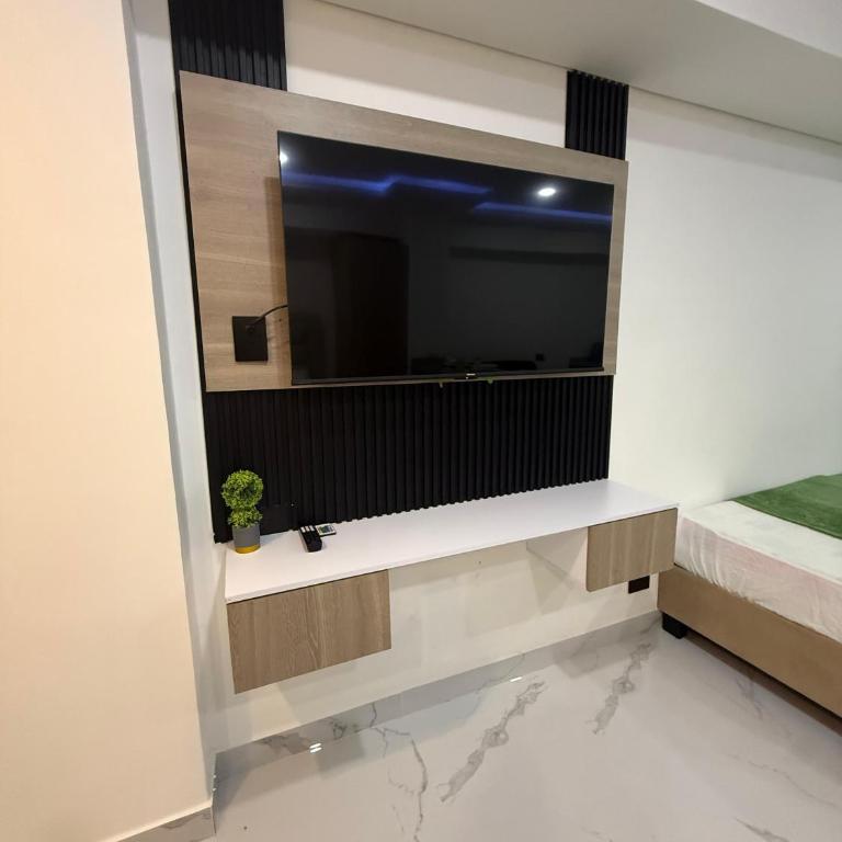 Caribbean Dream Suite 08 - One-Bedroom Apartment - 8
