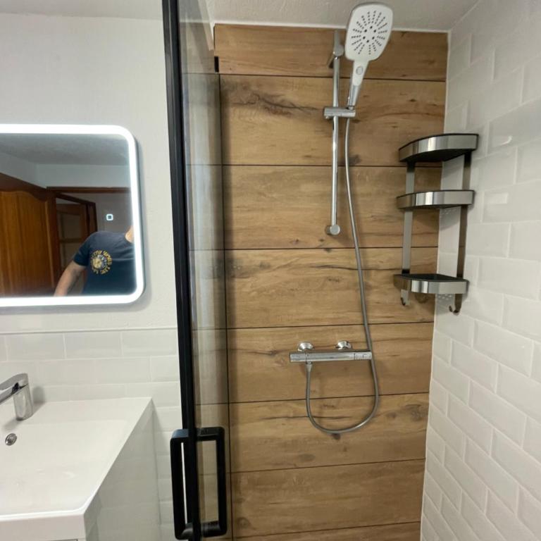 Le palmier - One-Bedroom Apartment - 11