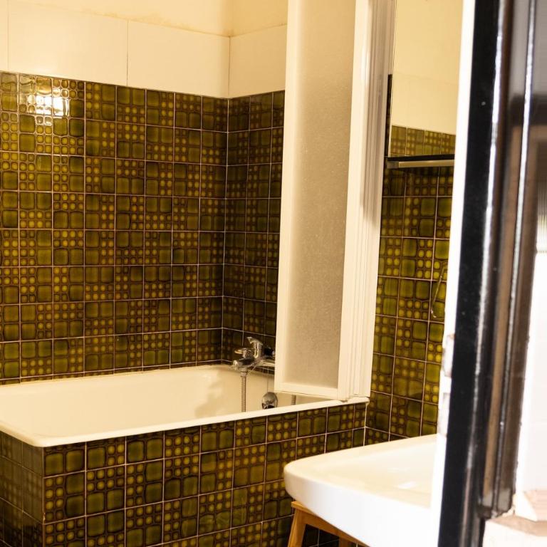 Altitude 1676 - Appartement avec chambre cabine et balcon ensoleillé - Appartement - 5