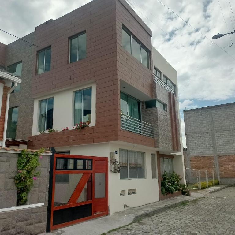 Departamento de 2 habitaciones en la Victoria con garaje gratis - Two-Bedroom Apartment - 45