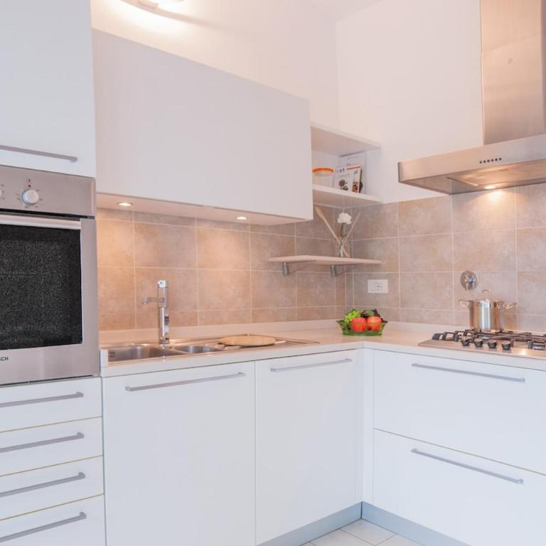 Apartment with terrace SAN FREDIANO AREA -4 people - Appartamento con 1 Camera da Letto - 5