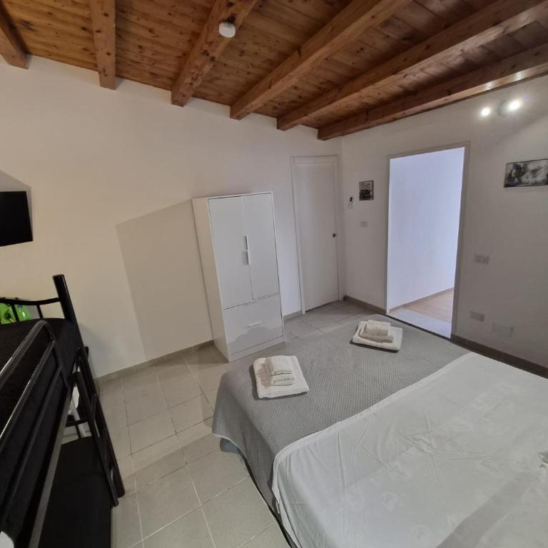 Cattedrale Central Rooms - Camera Tripla con Bagno Privato - 15