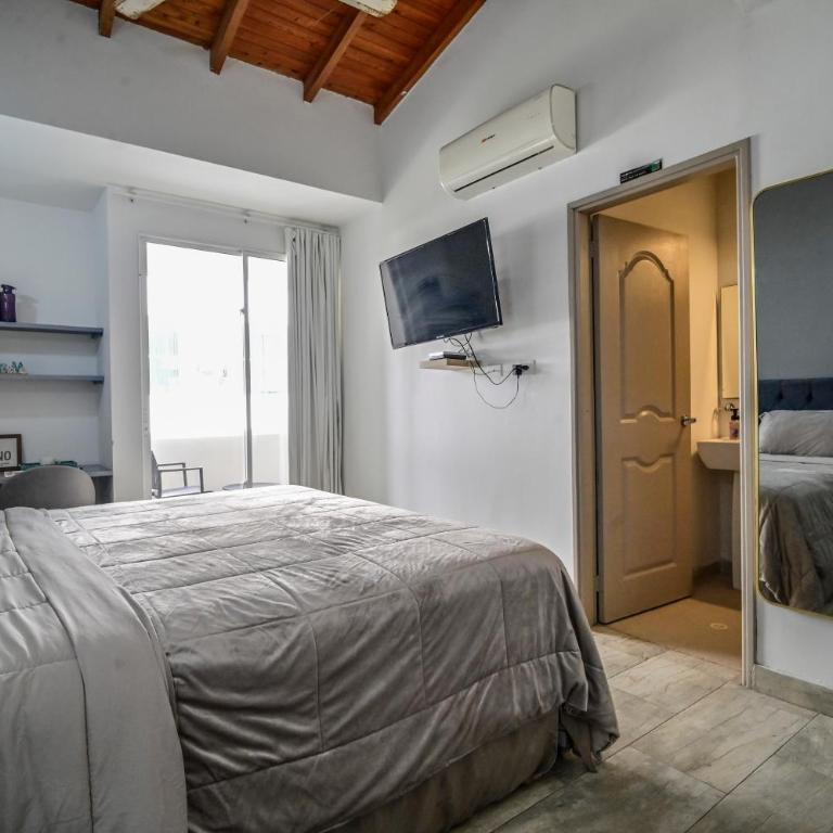 Hotel SEREMA - Double Room with Balcony - 12