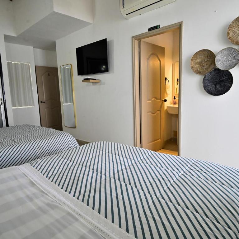 Hotel SEREMA - Deluxe Double Room with Two Double Beds - 5