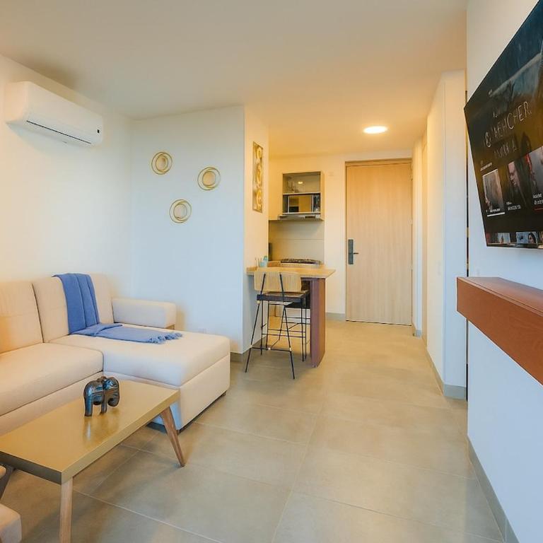 Apartment on the 21st floor, ocean and Sierra views - One-Bedroom Apartment - 26