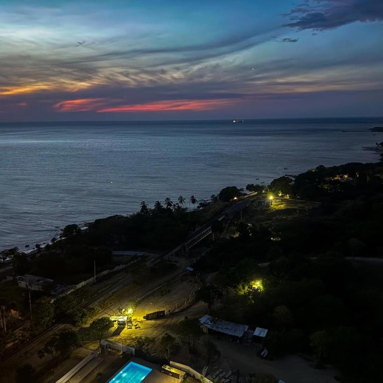 Apartment on the 21st floor, ocean and Sierra views - One-Bedroom Apartment - 28