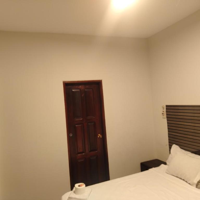 Hotel Casa Luna - Double Room with Private Bathroom - 10
