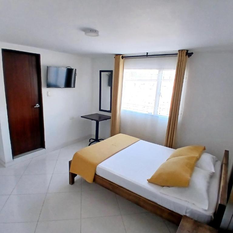 HOTEL LA RUEDA SR - Habitación Doble Deluxe - 2