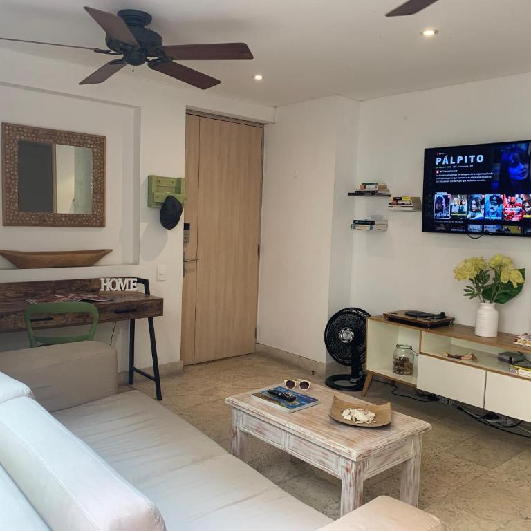 New Cozy 2 Bd in the heart os historical center - Apartamento Deluxe de 2 dormitorios con balcón - 8