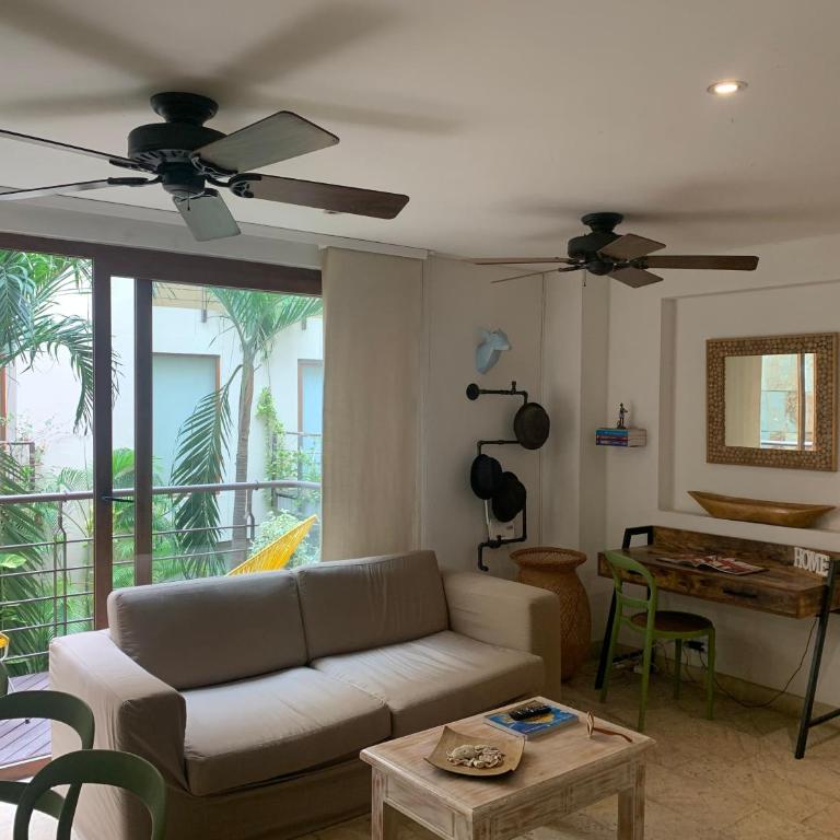 New Cozy 2 Bd in the heart os historical center - Apartamento Deluxe de 2 dormitorios con balcón - 3