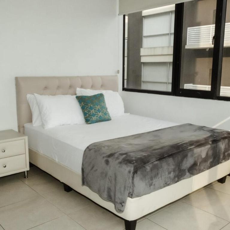 Torres Bellini - Puerto Santa Ana - Apartamento de 2 dormitorios - 20