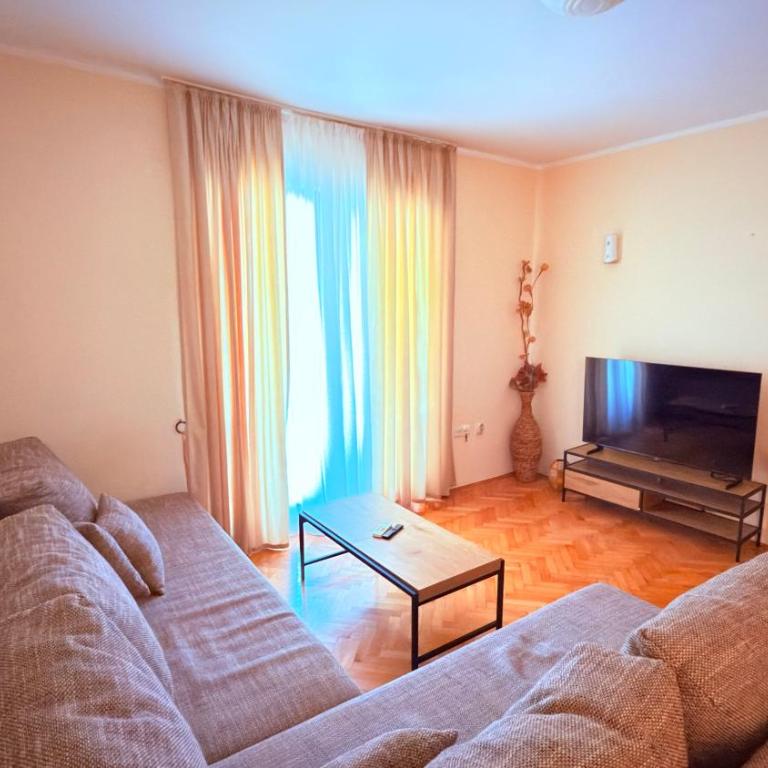 Apartments HMD - Apartman s 1 Spavaćom Sobom i Balkonom - 10