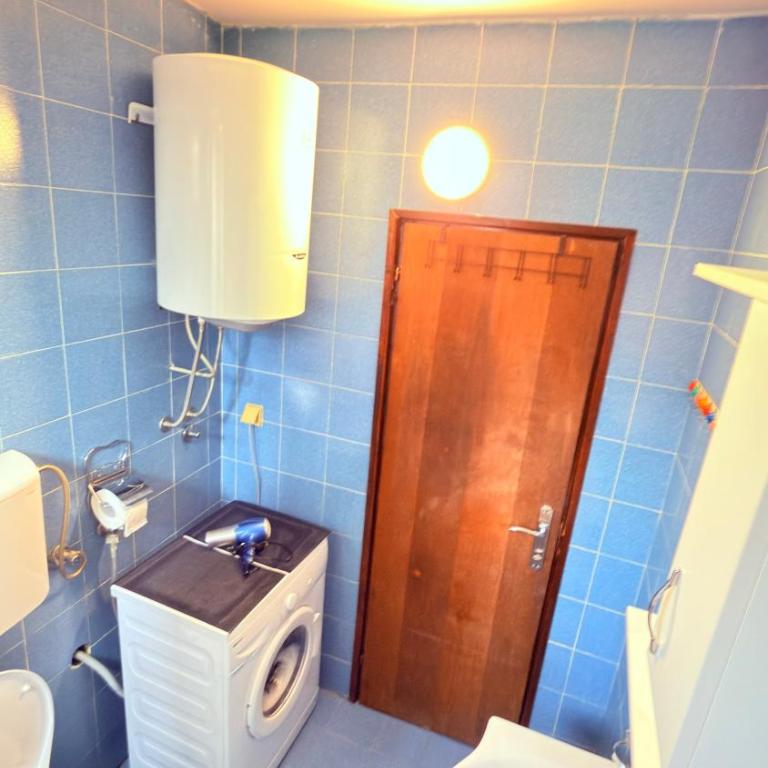 Apartments HMD - Apartman s 1 Spavaćom Sobom i Balkonom - 10