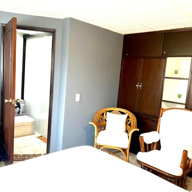 Lejos de Casa Aquí estarás bien - Habitación Doble con baño compartido - 7