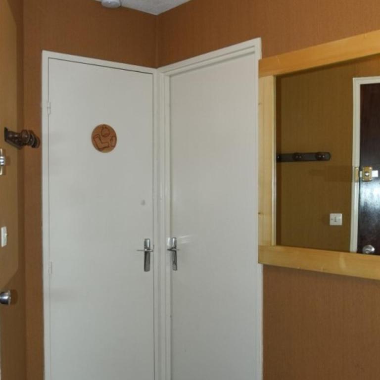 Appartement confortable pour 6 pers. à Montgenèvre avec balcon et parking - FR-1-266-253 - Apartment - 10