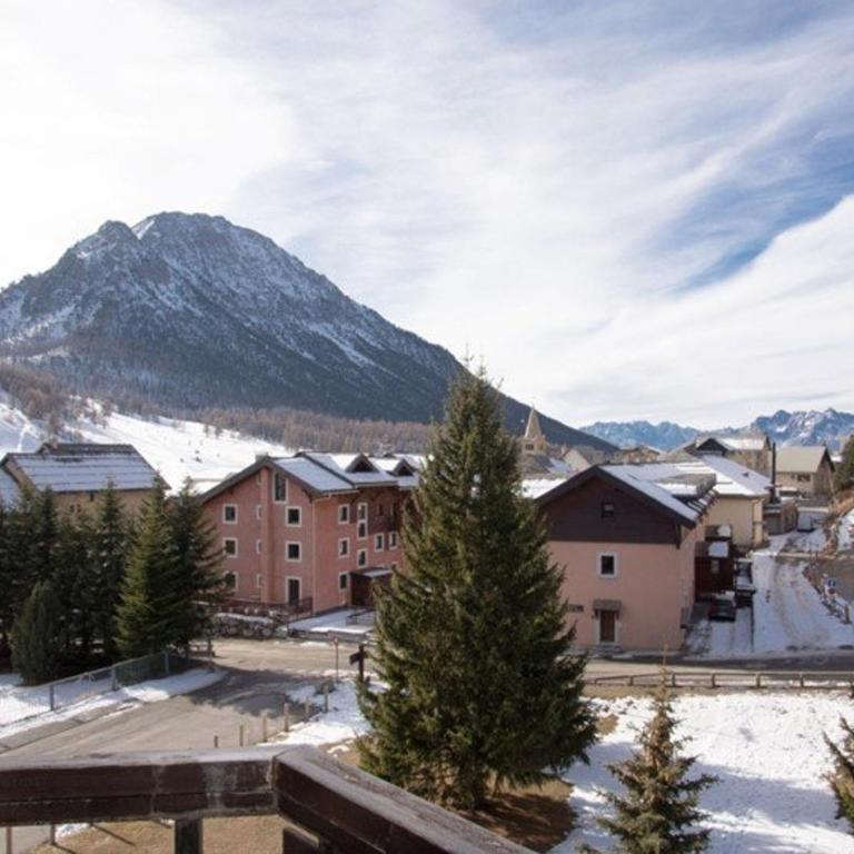 Appartement confortable pour 6 pers. à Montgenèvre avec balcon et parking - FR-1-266-253 - Apartment - 11
