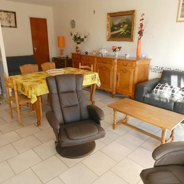 Appartement T2 avec terrasse au centre du Lavandou - FR-1-251-882 - Apartment - 5