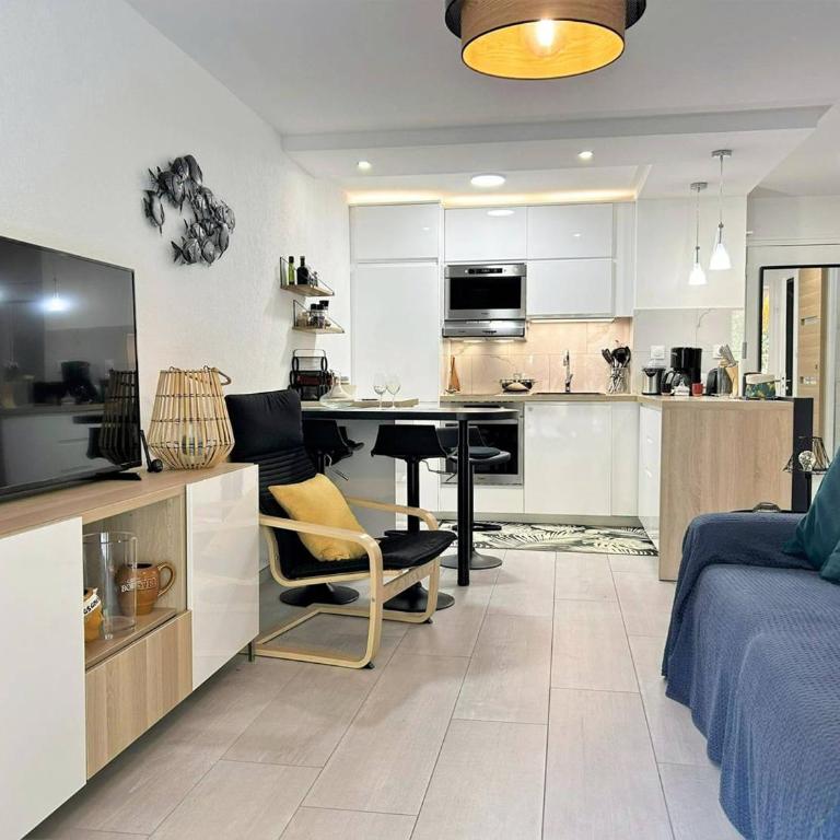 Appartement moderne 3 pièces, 5 couchages, Bormes-les-Mimosas - FR-1-251-880 - Appartamento - 2
