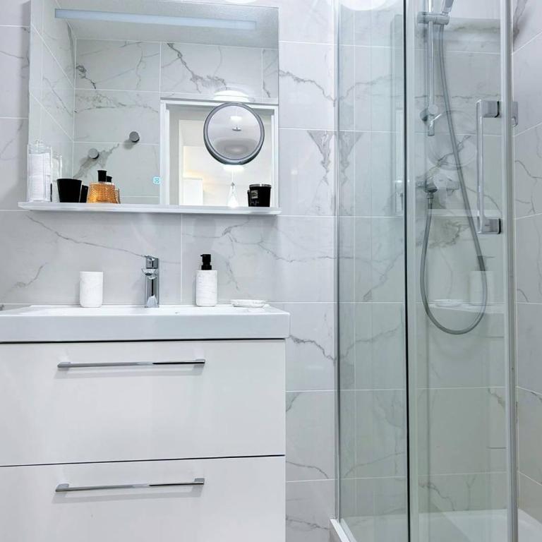 Appartement moderne 3 pièces, 5 couchages, Bormes-les-Mimosas - FR-1-251-880 - Appartamento - 7