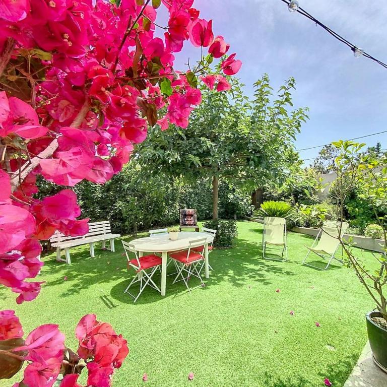 Villa climatisée à La Ciotat avec piscine et parking sécurisés - 2 à 4 voyageurs - FR-1-770-66 - Ferienhaus - 4