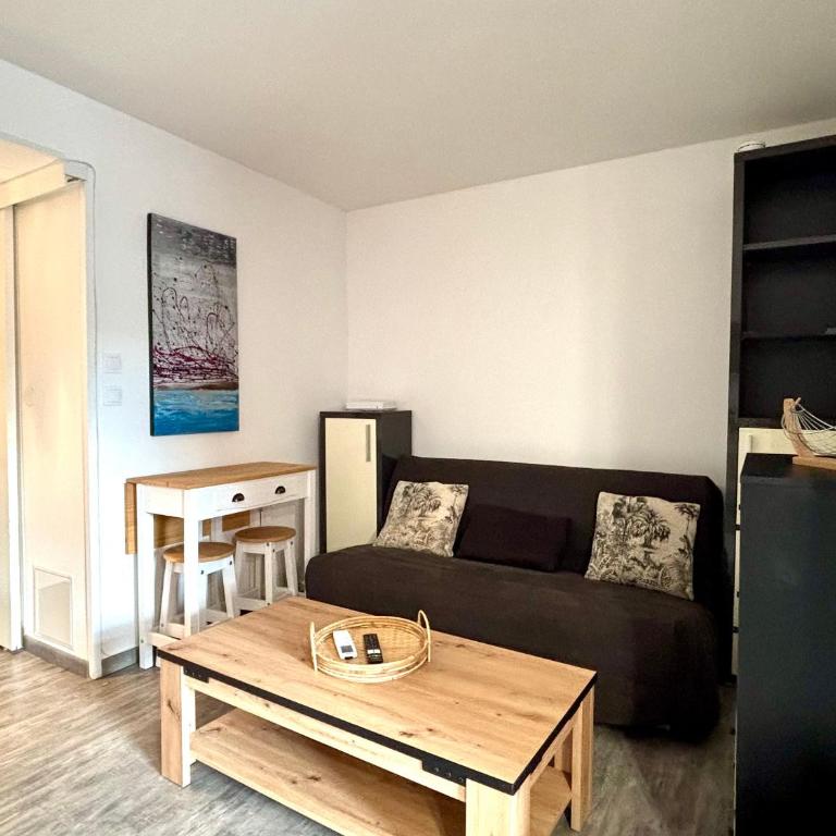 Appartement climatisé avec parking et wifi à 150m de la plage - FR-1-748-35 - Apartamento - 8