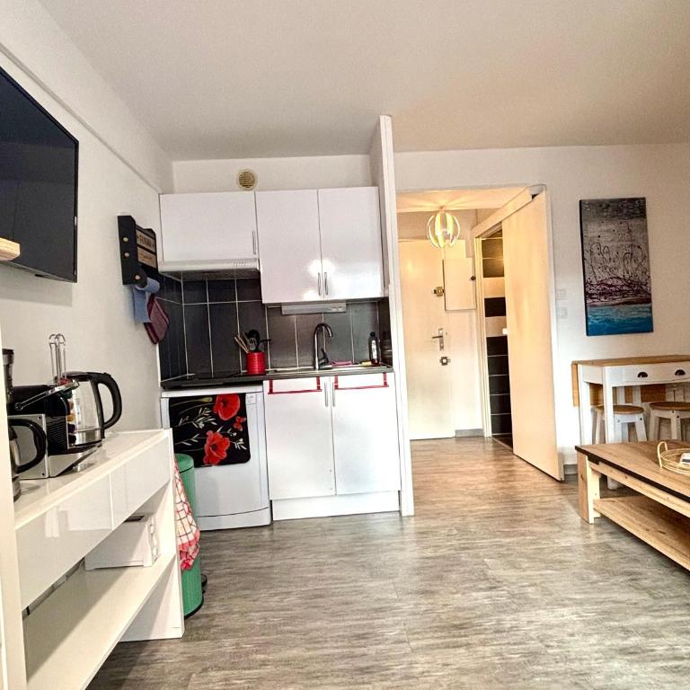 Appartement climatisé avec parking et wifi à 150m de la plage - FR-1-748-35 - Apartamento - 10