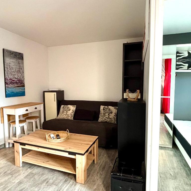 Appartement climatisé avec parking et wifi à 150m de la plage - FR-1-748-35 - Apartamento - 11