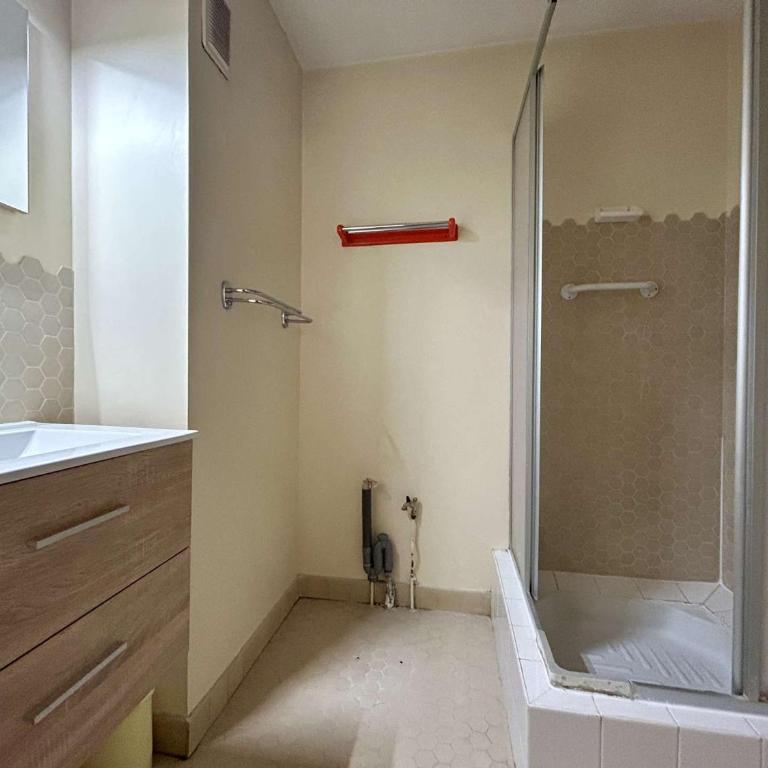 Appartement T2 cabine, 4 pers, parking, La Salle-les-Alpes - Appartement 1 Chambre - 11