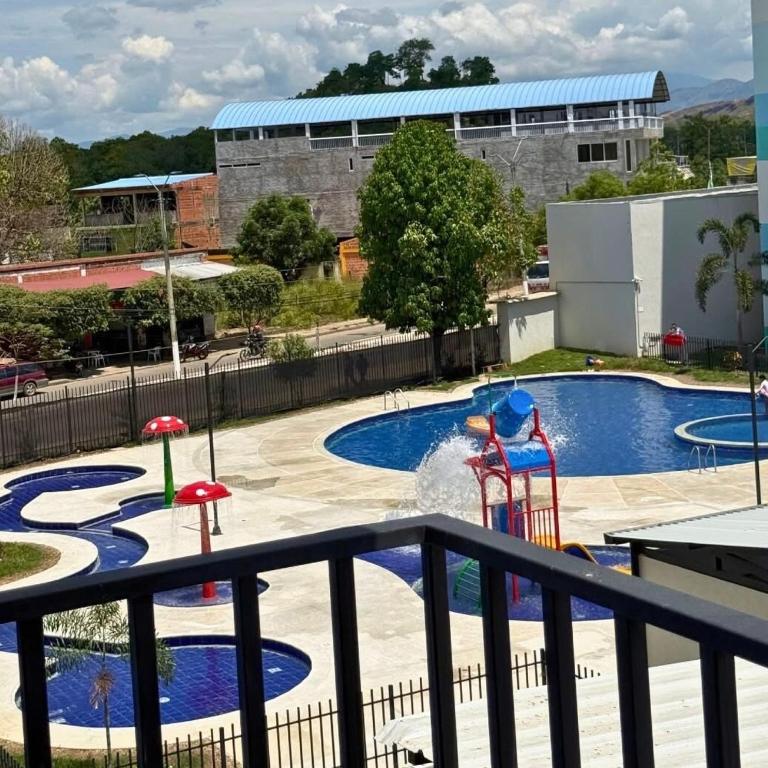 Descanso & Piscina en cómodo apartamento - Apartment - 17