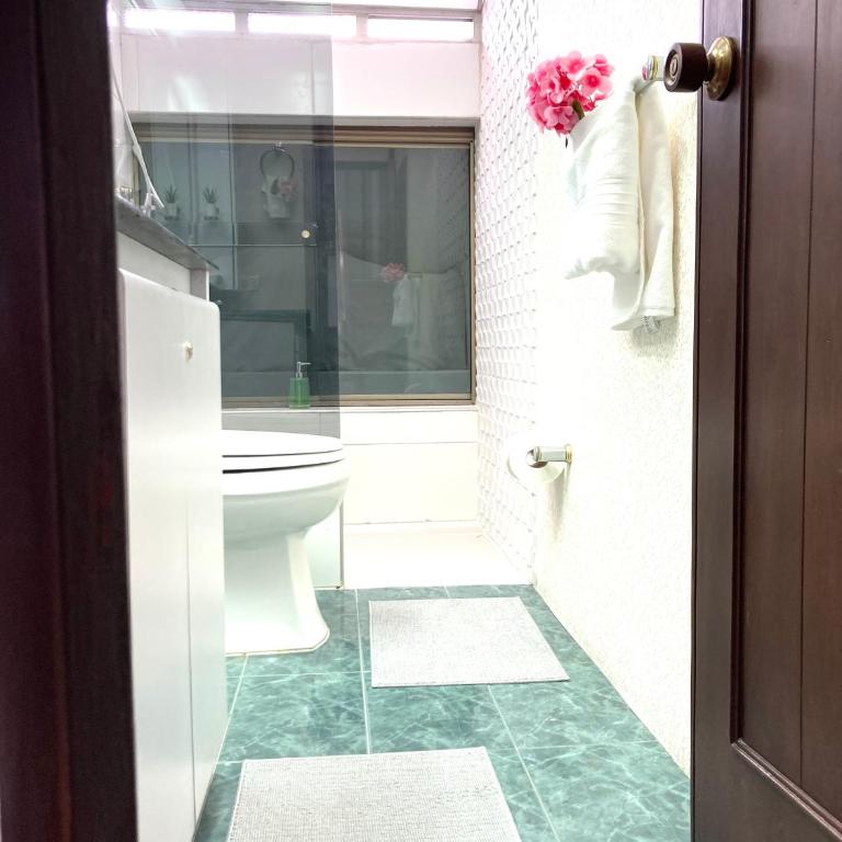 Lejos de Casa Aquí estarás bien - Habitación Doble con baño compartido - 11