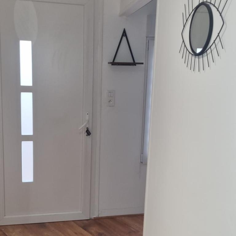 Maisonnette avec jardin Reims centre - One-Bedroom Apartment - 13