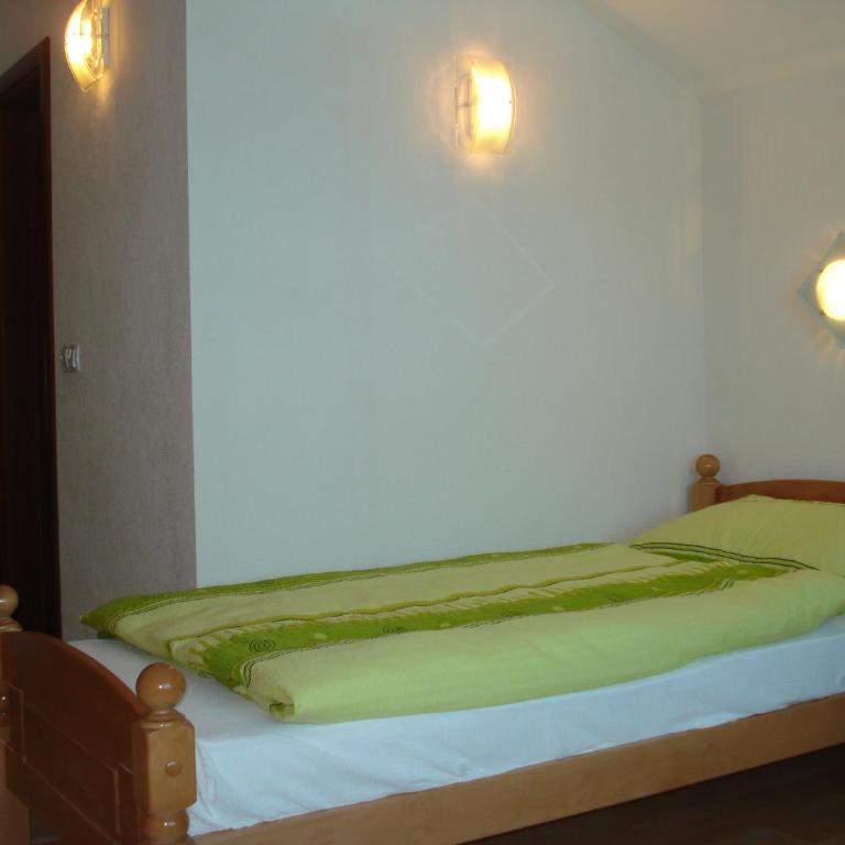 Villa Vežić - Twin Room - 23