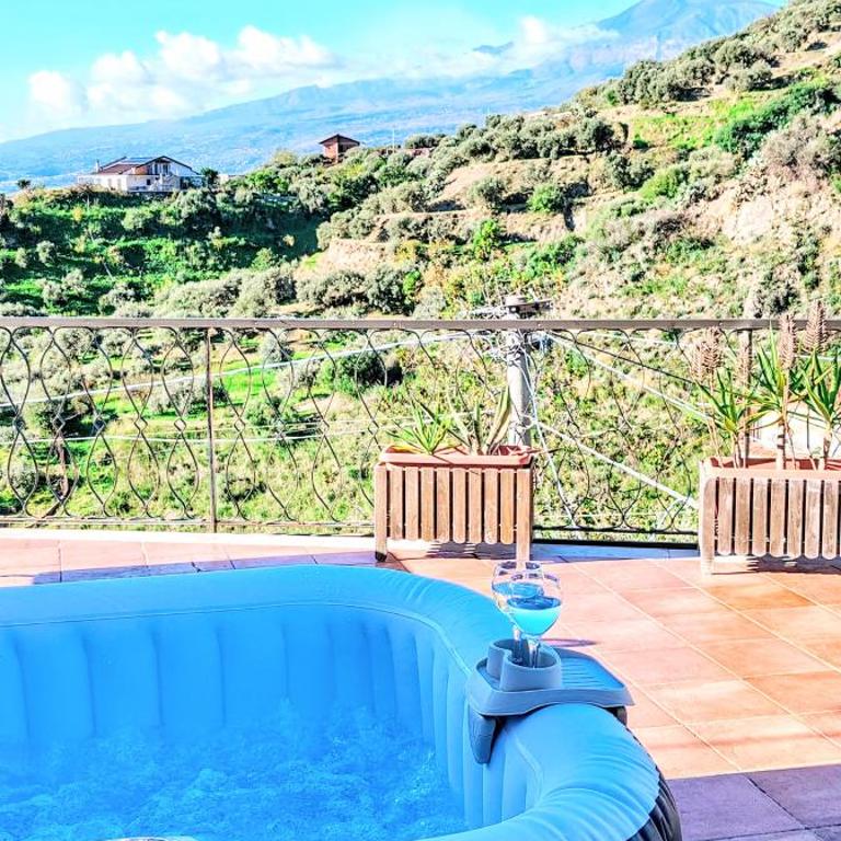 Flat with panoramic terrace and private pool mt5x3 - One-Bedroom Apartment - 10