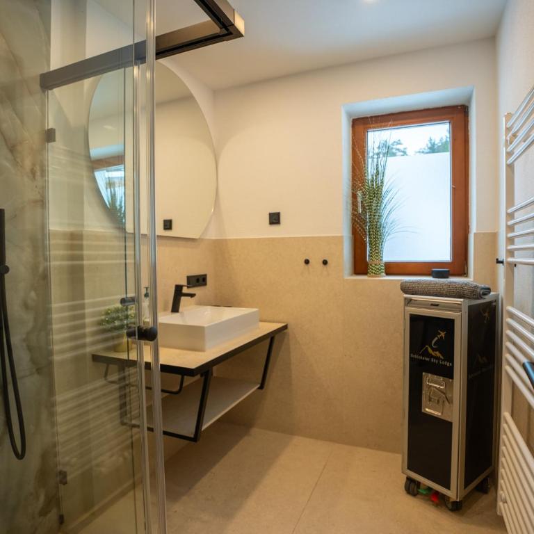 Schickster Sky Lodge und Chalet Rossi - Apartment mit 2 Schlafzimmern - 15