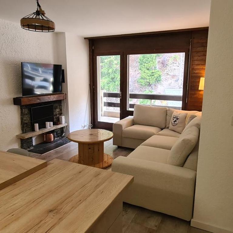 Appartement proche remontées refait à neuf - Apartment mit 2 Schlafzimmern - 4