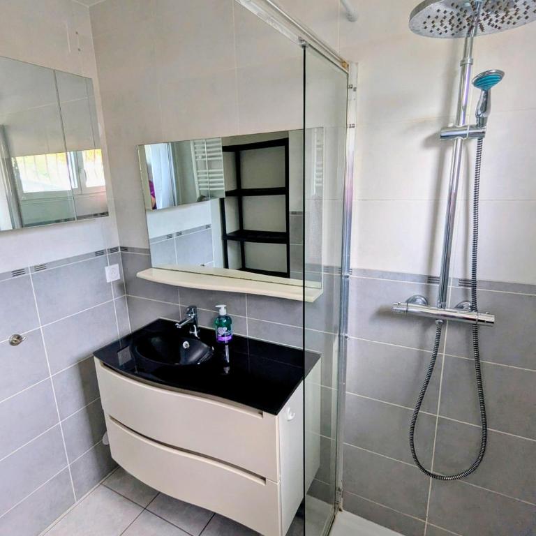 Maison 3 étoiles climatisée, jardin, parking, proche centre et thermes - Two-Bedroom Villa - 14