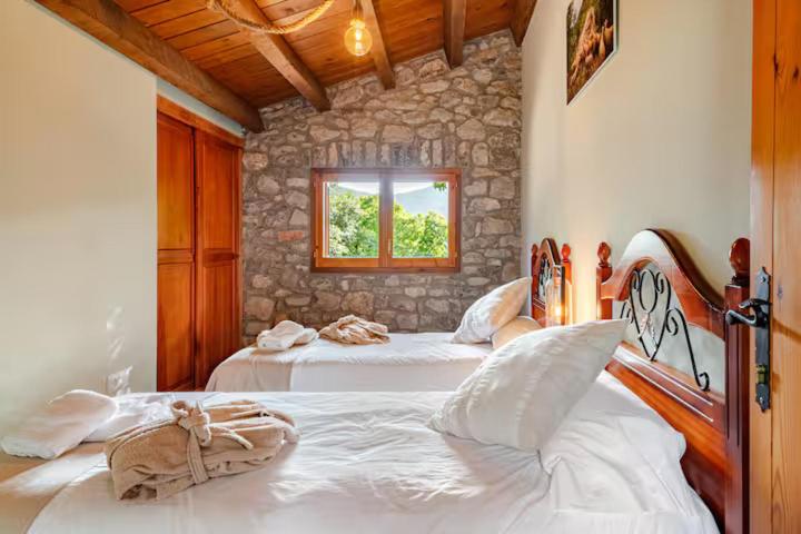 El Vilarot. La casa de piedra en la naturaleza. - Chalet de 2 dormitorios - 36