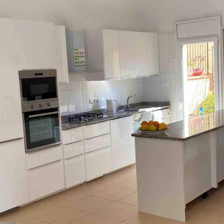 Com Casa Nostra - Villa - 3