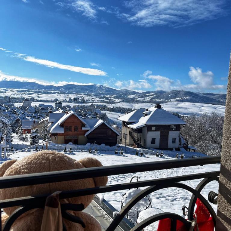 Vila Breg Zlatibor - Dvokrevetna Soba sa Bračnim Krevetom i Sopstvenim Kupatilom - 1