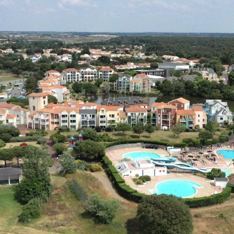 Appartement à Port Bourgenay, vue sur lac, au pied d'un parc aquatique - Appartement 1 Chambre - 45