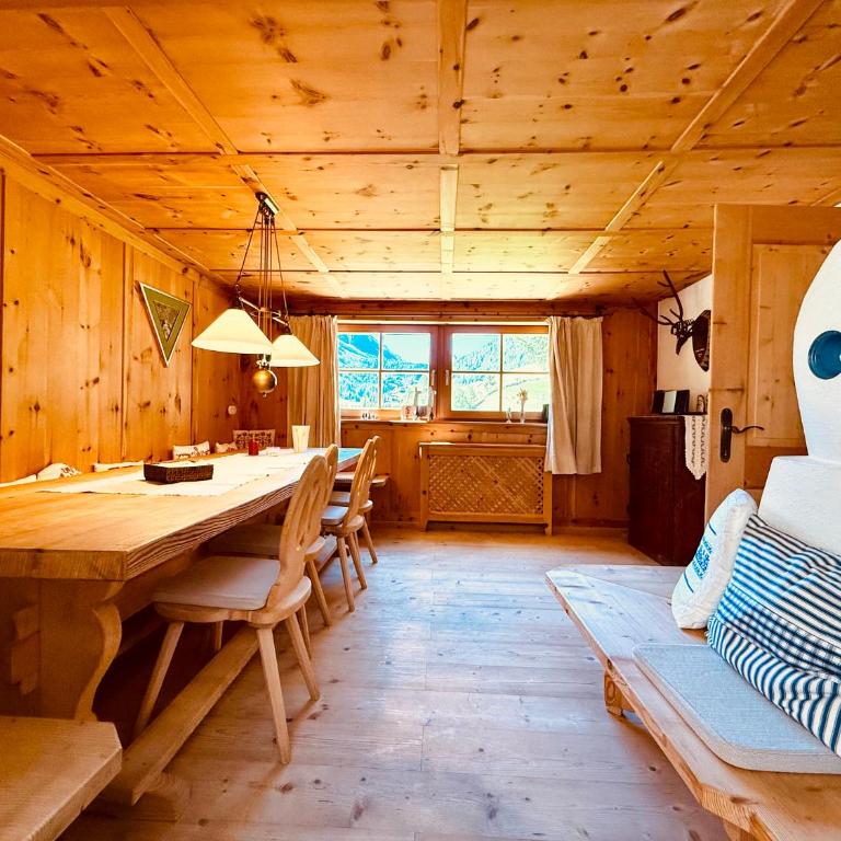 Haus Freistabl - Uriges Bauernhaus für 6 Personen mit Sauna & Bergblick im Ötztal - Haus mit 3 Schlafzimmern - 2