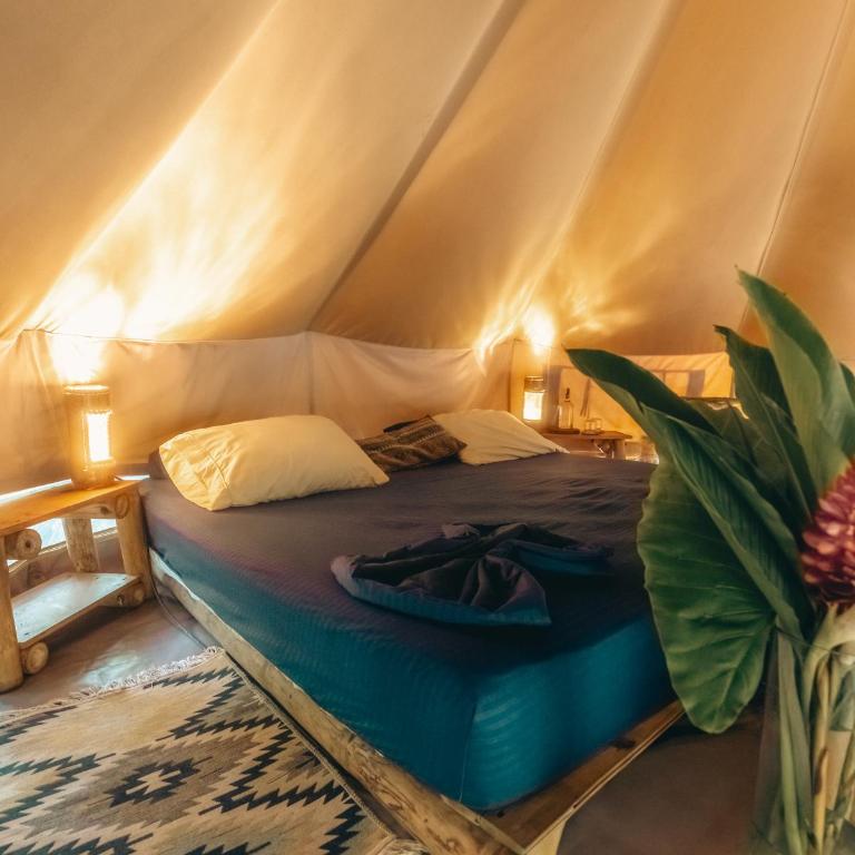 Lote 10 Glamping - Habitación con cama extragrande y vistas al mar - 10