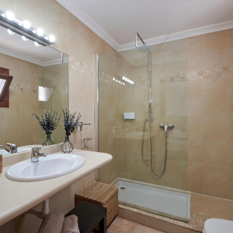 Villa Alsol Lanzarote -Playa Blanca - Three-Bedroom Villa - 28