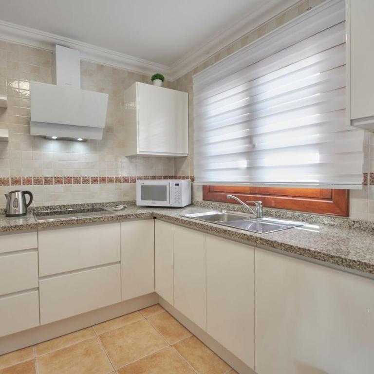 Villa Alsol Lanzarote -Playa Blanca - Three-Bedroom Villa - 15