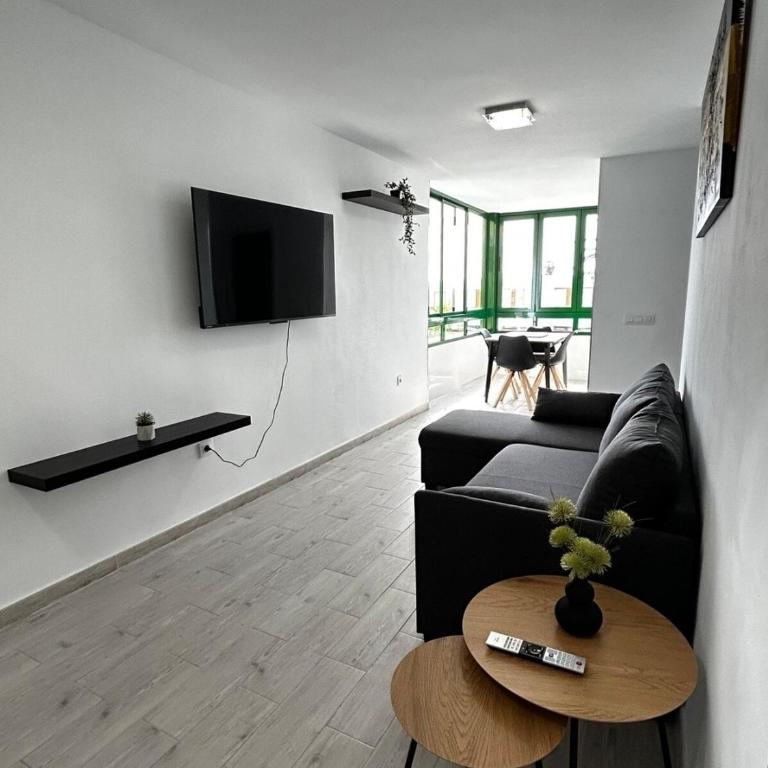 Beach life only 5 minutes away and Heated pool - Two-Bedroom Apartment - 8