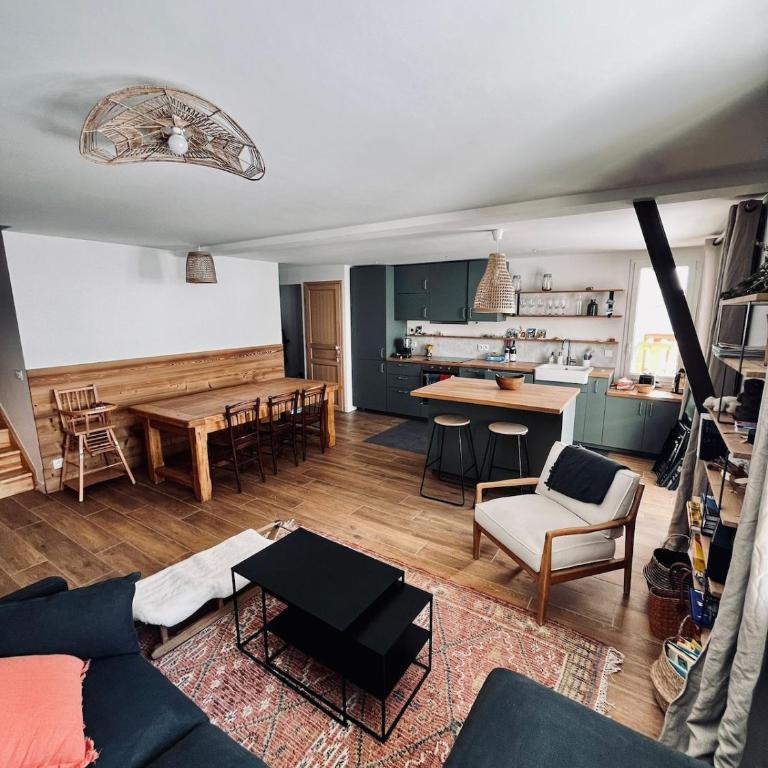 Appartement 9 couchages - cozy duplex in Chazelet - Appartement 3 Chambres avec Balcon - 1