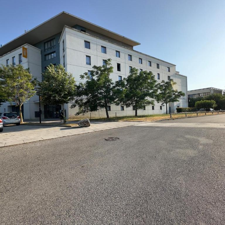 Appart'Hôtel avec Balcon et Netflix - Avignon gare TGV Confluence - Appartement avec Balcon - 10