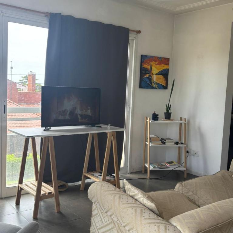 Edison B - Two-Bedroom Standard Apartment - 3